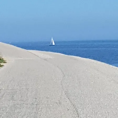 펜션 Romantisch Nabij Het Met Uitzicht Op De Tulpenvelden *