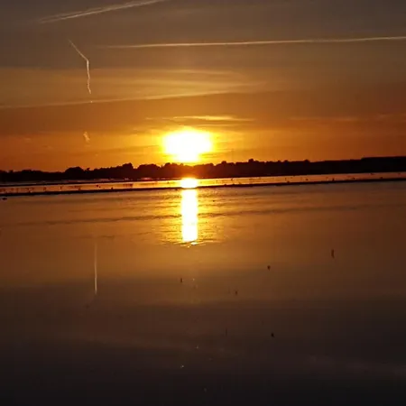 펜션 Romantisch Nabij Het Met Uitzicht Op De Tulpenvelden 줄리아나도르프